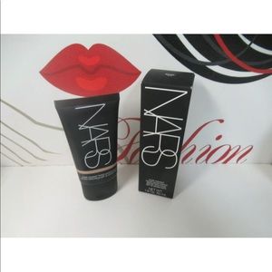 NARS PURE RADIANT TINTED MOISTURIZER MALAGA